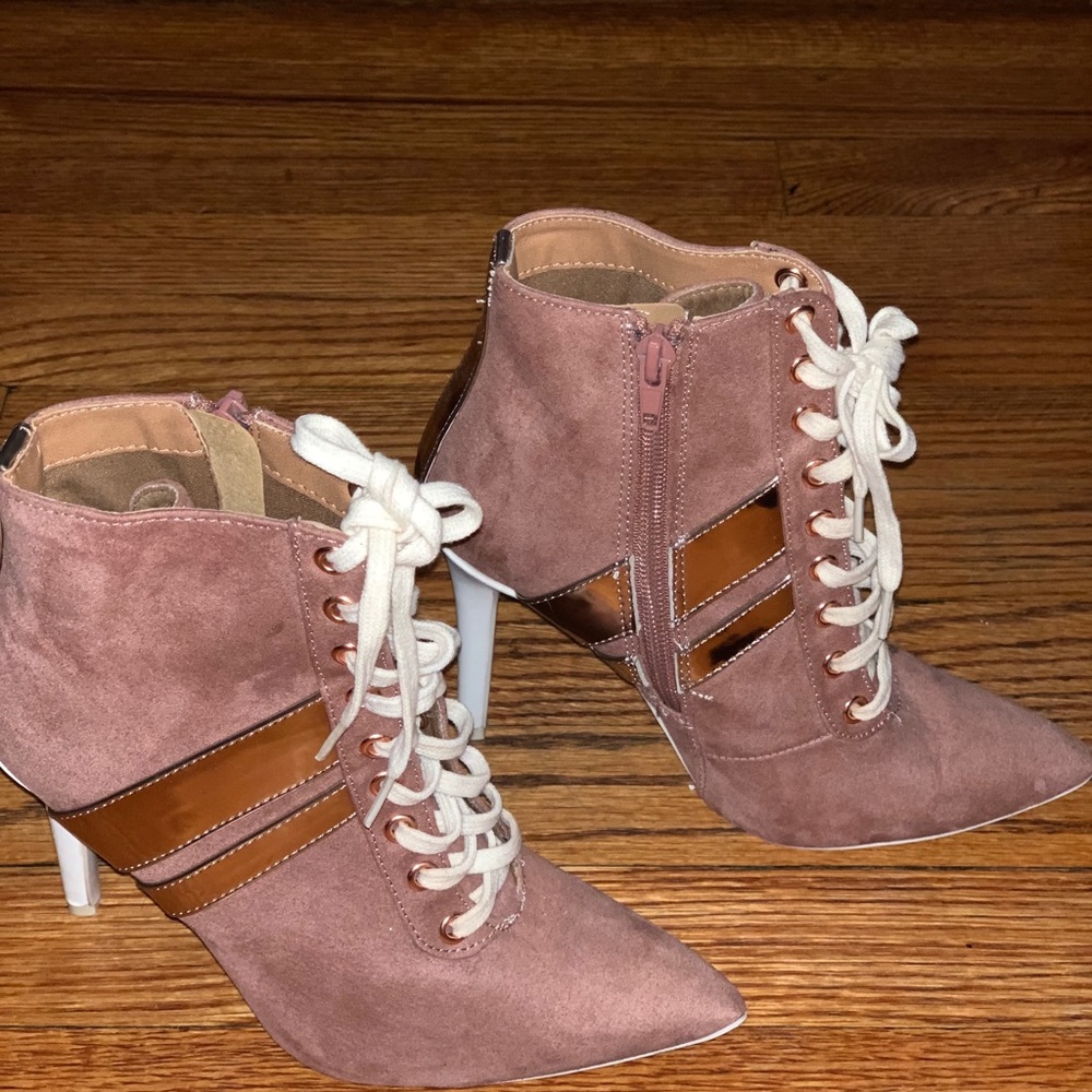 Boot heels